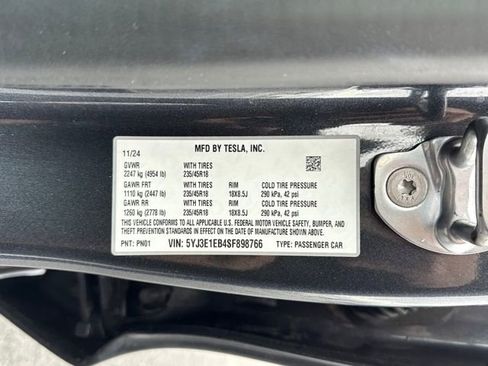 Used 2025 Tesla Model 3 Long Range image 17