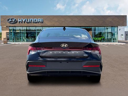 New 2026 Hyundai Elantra Blue image 6