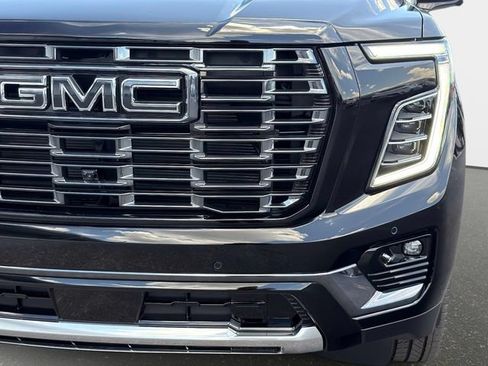 New 2026 GMC Yukon XL Denali Ultimate AWD/4WD image 9