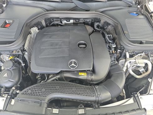 Used 2021 Mercedes-Benz GLC 300 GLC 300 image 31