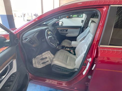Used 2021 Honda CR-V Touring image 3