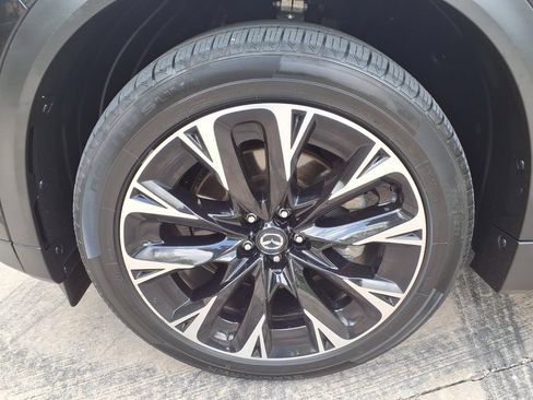 Used 2024 MAZDA CX-90 Plug-In Hybrid w/ Premium Pkg AWD/4WD image 9