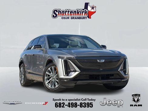 Used 2024 Cadillac Lyriq Sport RWD image 1