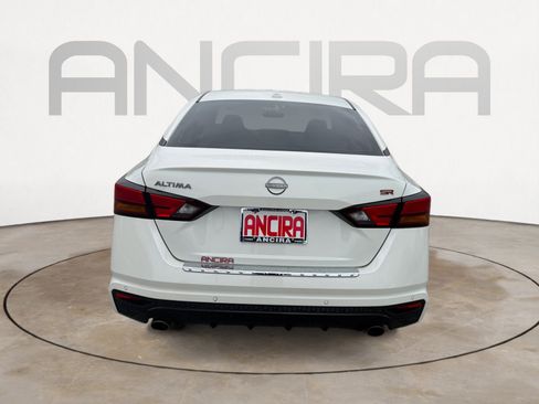 Used 2023 Nissan Altima 2.5 SR w/ SR Premium Package FWD image 9