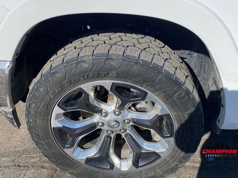 Used 2022 RAM 1500 Limited image 10