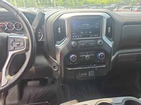 Used 2021 Chevrolet Silverado 1500 LT w/ Bed Protection Package AWD/4WD image 18