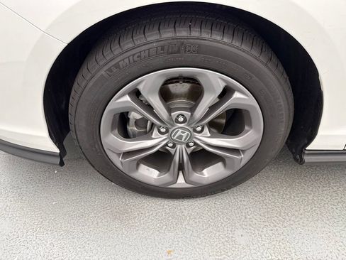 Used 2024 Honda Accord EX image 4