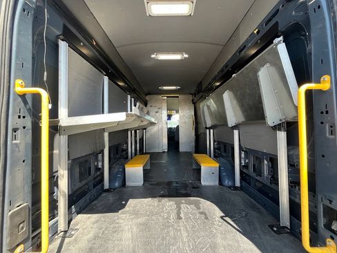 Used 2019 Ford Transit 250 148 High Roof Extended RWD image 10