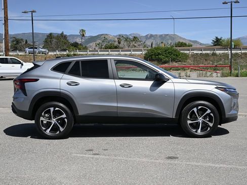 New 2026 Chevrolet Trax RS image 3