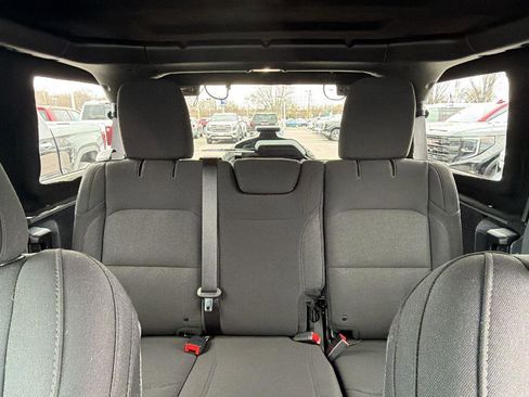 Used 2018 Jeep Wrangler Unlimited Sport S image 29