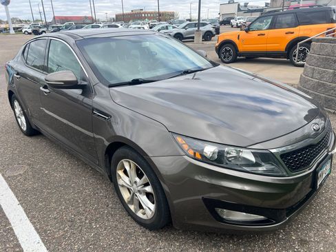 Used 2013 Kia Optima EX w/ Premium Pkg FWD image 2