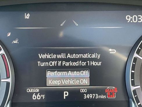 Used 2024 Toyota Highlander XLE FWD image 28