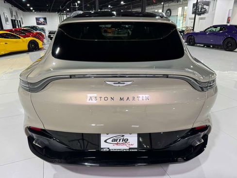 Used 2021 Aston Martin DBX image 6