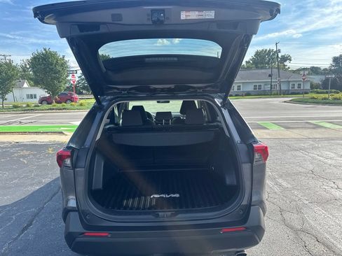 Used 2020 Toyota RAV4 XLE w/ Convenience Package AWD/4WD image 44