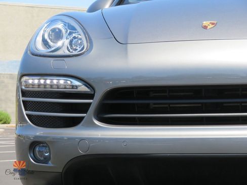 Used 2013 Porsche Cayenne AWD/4WD image 37