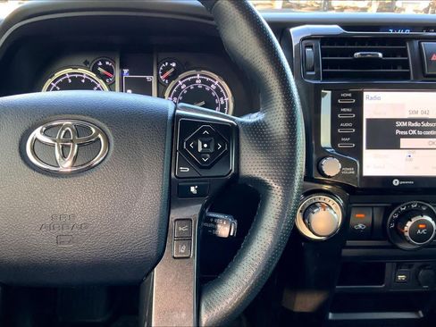 Used 2023 Toyota 4Runner TRD Off-Road Premium w/ Moonroof Package AWD/4WD image 25