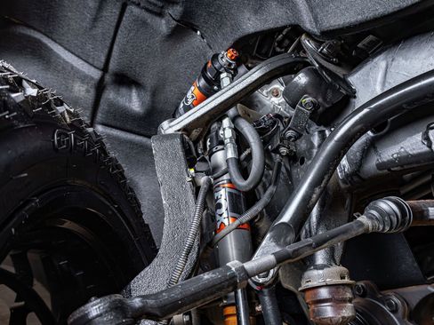 Used 2025 GMC Sierra 2500 Denali w/ Denali Reserve Package AWD/4WD image 13