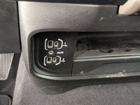 Used 2024 RAM 2500 Laramie AWD/4WD image 26