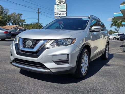 Used 2018 Nissan Rogue SV image 1