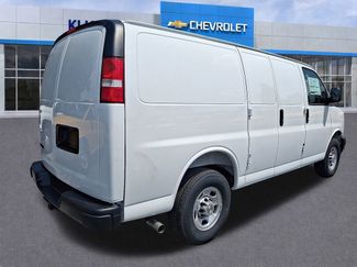 New 2025 Chevrolet Express 3500 w/ Driver Convenience Package RWD video 4