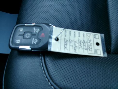 Used 2019 GMC Yukon SLT w/ Open Road Package image 21