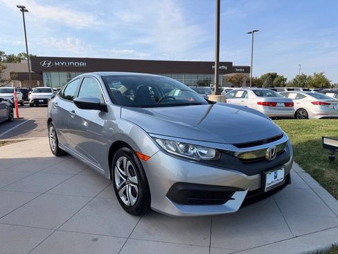 Used 2018 Honda Civic LX image 11