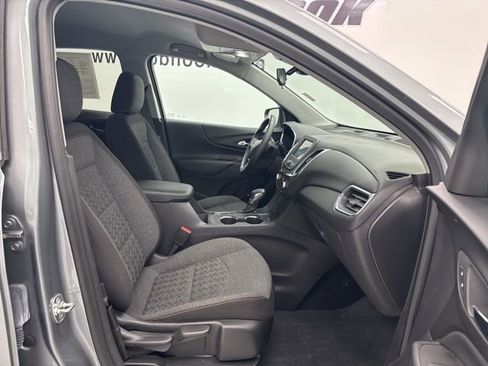 Used 2024 Chevrolet Equinox LT FWD image 29