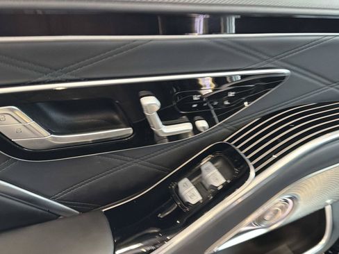 Certified 2024 Mercedes-Benz Maybach S 680 4MATIC image 12