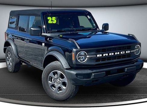 Used 2025 Ford Bronco Big Bend image 3