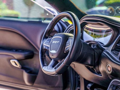 Used 2018 Dodge Challenger SRT Hellcat image 34