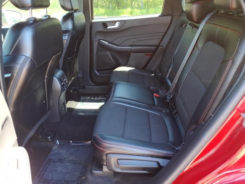 Used 2024 Ford Escape ST-Line w/ Tech Pack #1 AWD/4WD image 14