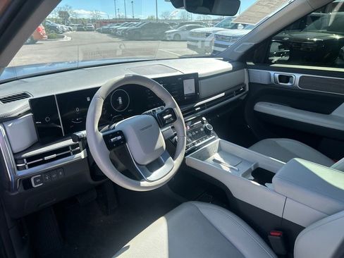 Used 2024 Hyundai Santa Fe Limited image 9