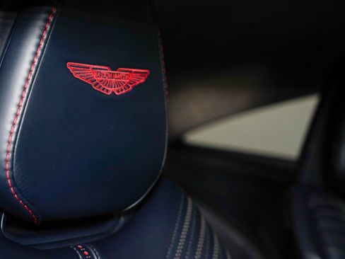 Used 2018 Aston Martin DB11 V12 image 26