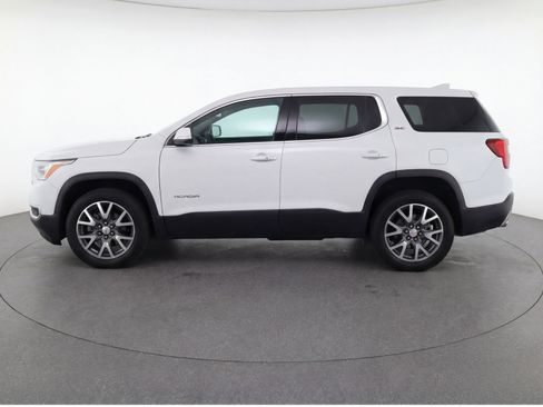 Used 2023 GMC Acadia SLT AWD/4WD image 5