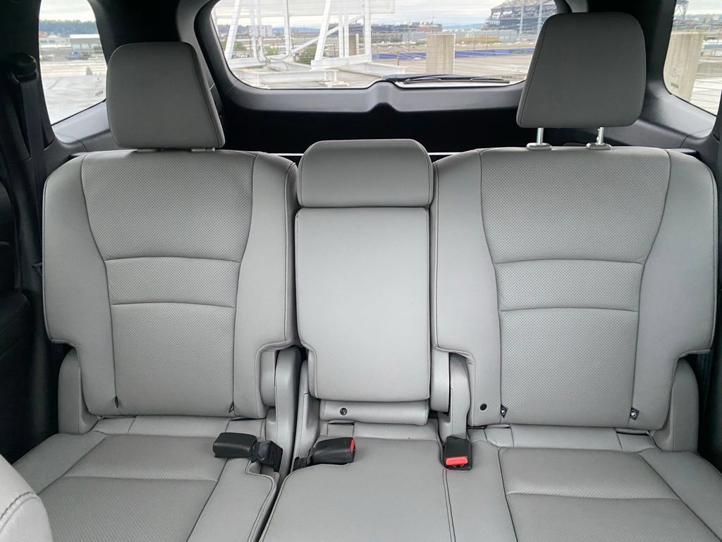 Used 2023 Honda Passport EX-L image 21