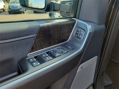Used 2025 Ford F350 Lariat w/ Lariat Ultimate Package image 7