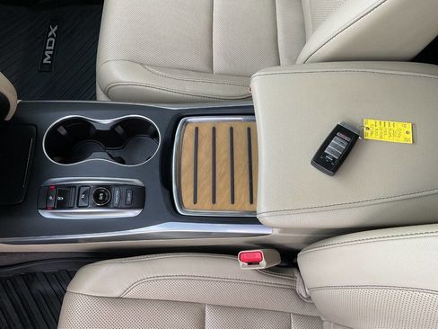 Used 2020 Acura MDX SH-AWD w/ Technology Package image 28