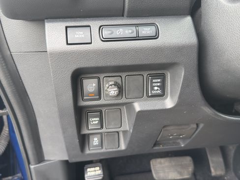 Used 2022 Nissan Frontier Pro-X RWD image 11