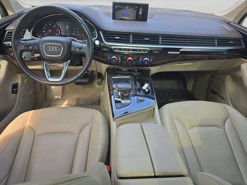 Used 2018 Audi Q7 3.0T Premium Plus w/ Premium Plus Package AWD/4WD image 11