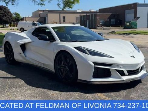 Used 2024 Chevrolet Corvette E-Ray w/ ZER Performance Package AWD/4WD image 2