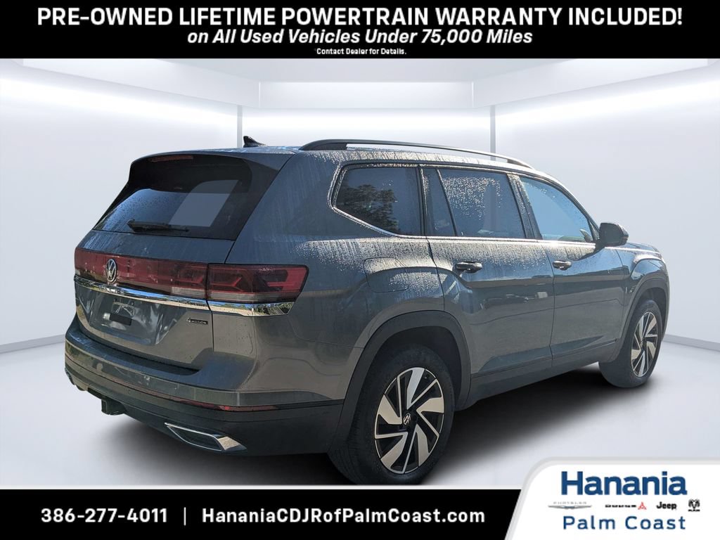 Used 2025 Volkswagen Atlas SE AWD/4WD image 3