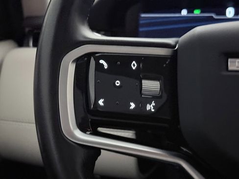 Used 2022 Land Rover Discovery Sport SE image 39