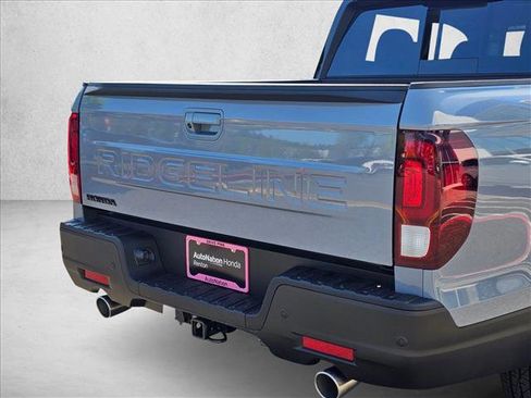 New 2026 Honda Ridgeline Black Edition image 10