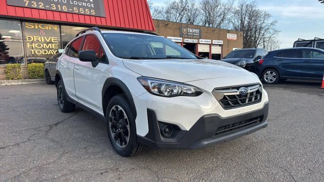 Used 2023 Subaru Crosstrek 2.0i AWD/4WD image 3