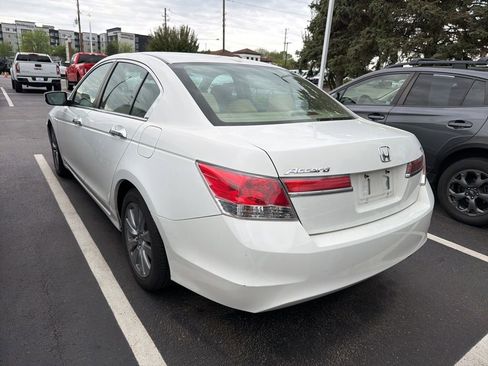 Used 2011 Honda Accord EX-L image 2