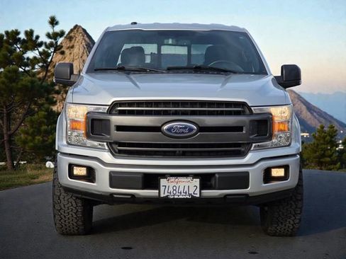 Used 2018 Ford F150 XLT w/ Equipment Group 302A Luxury image 3