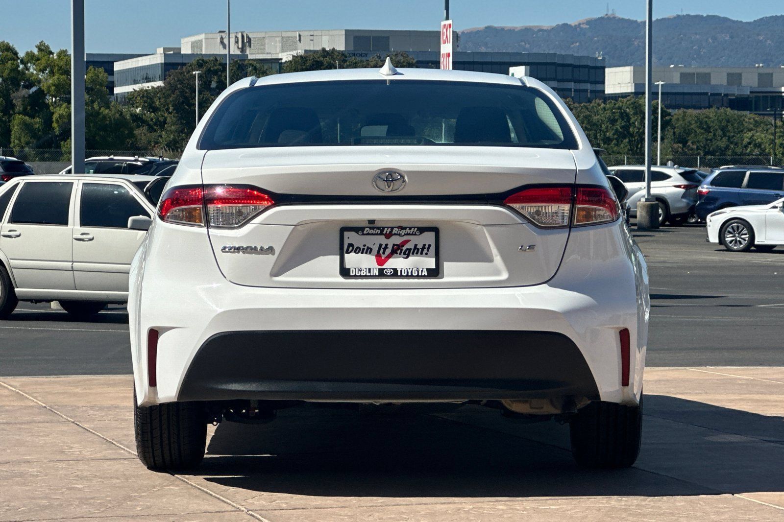 Used 2023 Toyota Corolla LE FWD image 6