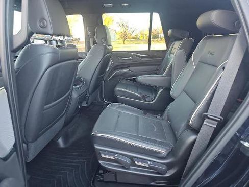 Used 2021 Cadillac Escalade Sport w/ Driver Assist Tech Package image 11