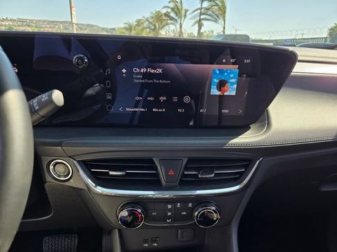 Used 2025 Buick Encore GX Preferred FWD image 18