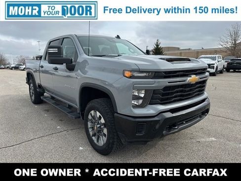 Used 2025 Chevrolet Silverado 2500 Custom w/ Custom Value Package image 3
